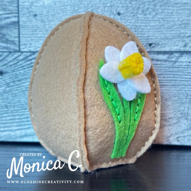 3D Eggs & Flowers die set to make an egg with a daffodil
