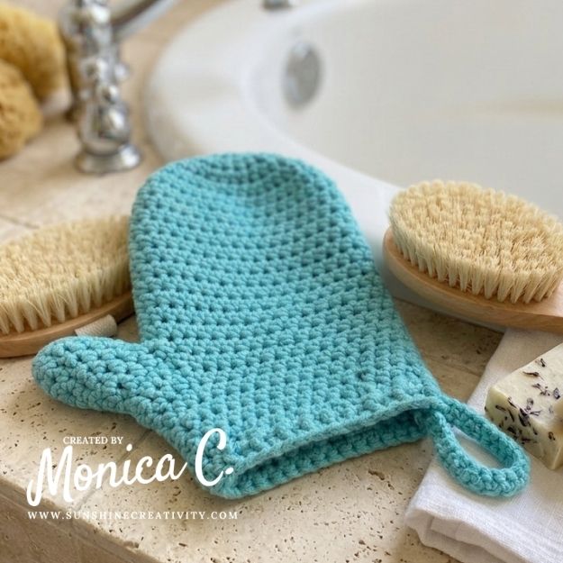 Using Scrub-Ology yarn to make a loofah mitten